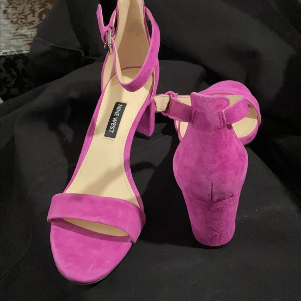 NWOB 2.5” Chunky Heel Suede Heels